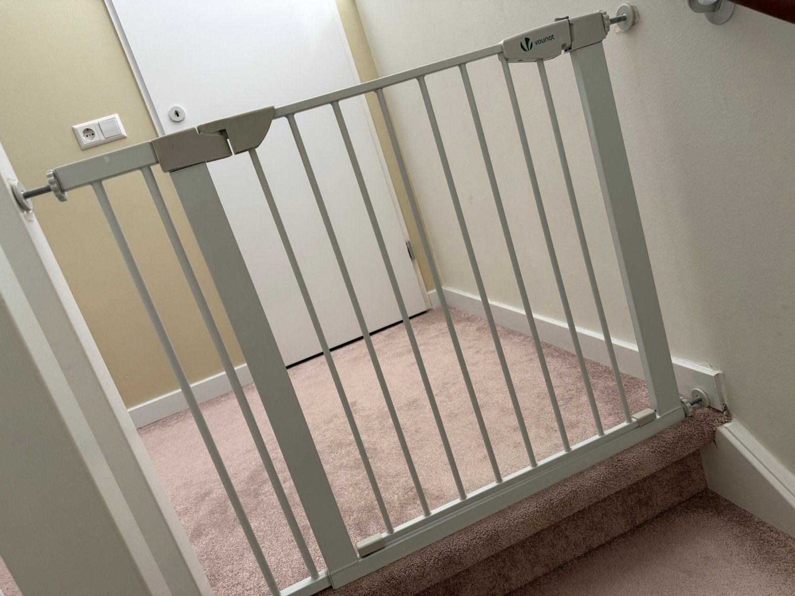 Safety 1st Klemhekje - Wit, verstelbaar, zonder boren!, Kinderen en Baby's, Traphekjes, Ophalen, Zo goed als nieuw, Klemhekje