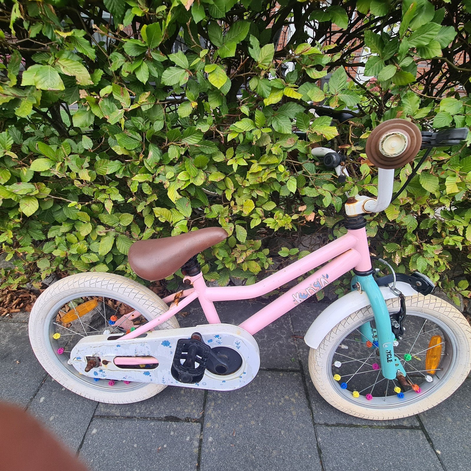 Roze kinderfiets 16 inch - Gebruikt, Terugtraprem, Ophalen, Kenya, 16 tot 20 inch