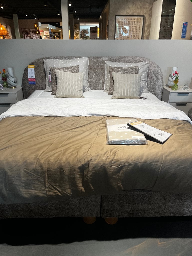 Boxspring Dora - 180b  x 200l cm, Ophalen, Overige kleuren, Tweepersoons, Zo goed als nieuw
