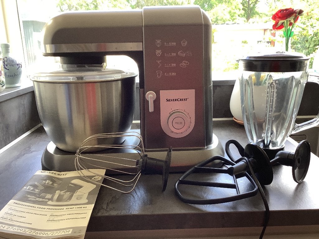 SilverCrest Professionele Keukenmachine met Blender, 3 tot 4 liter, Ophalen, Zo goed als nieuw, 3 snelheden of meer