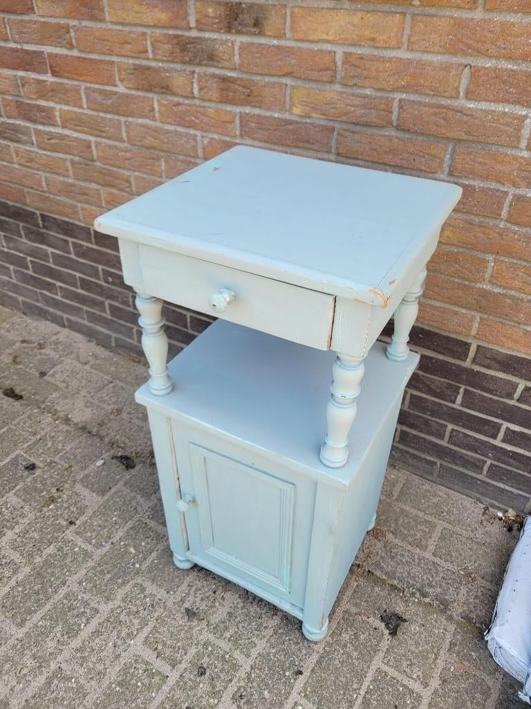 Houten nachtkastje blauw vintage antiek, Ophalen