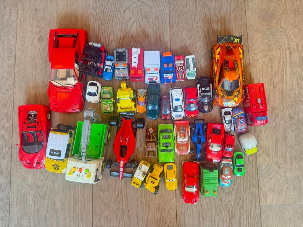 Zak autotjes plus grote graafmachine, Kinderen en Baby's, Ophalen of Verzenden, Gebruikt