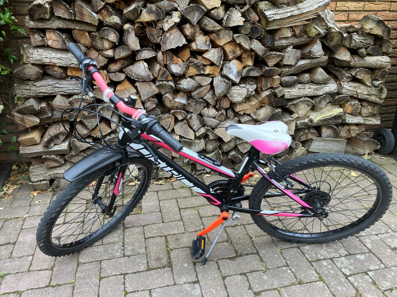22 inch meiden mountainbike - Zwart/Roze, Gebruikt, Velgrem, Versnellingen, Minder dan 47 cm