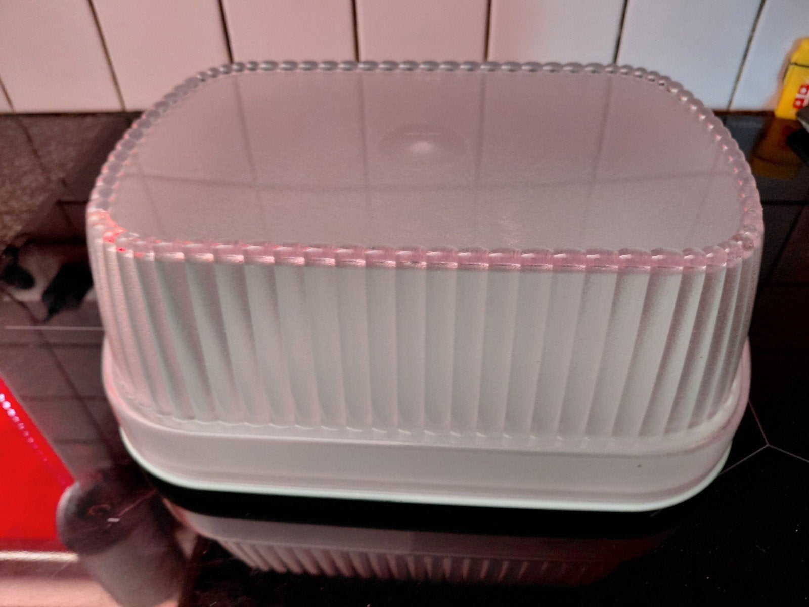 Tupperware bewaardoos met deksel - Wit/Mintgroen, Huis en Inrichting, Keuken | Tupperware, Ophalen of Verzenden, Wit