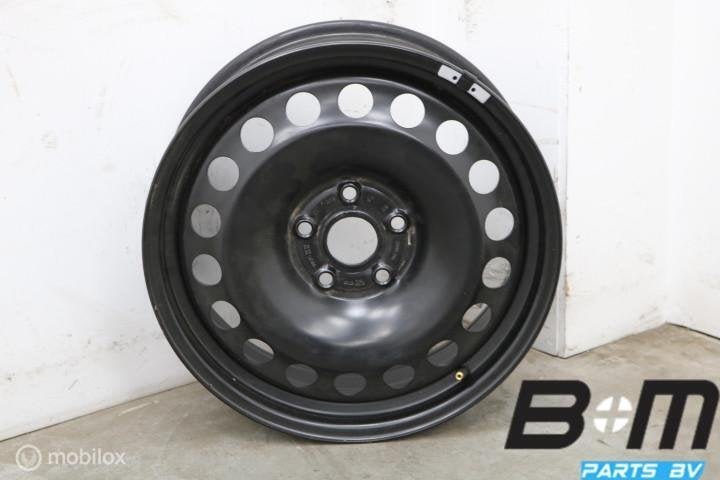 1 losse 17 inch stalen velg VW Tiguan 3 / Q3 5QF601027J, Gebruikt, Velg(en)