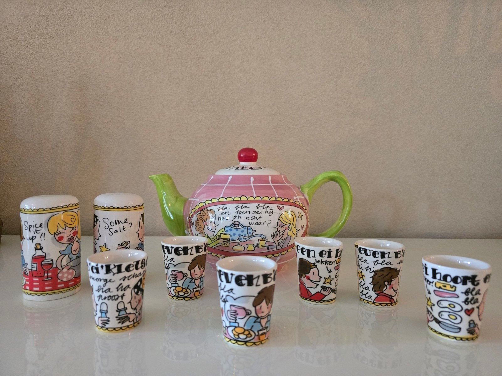 Blond, theepot, peper en zout, eierdopjes. High tea, Ophalen of Verzenden, Nieuw, 20 of groter, Dame of Heer