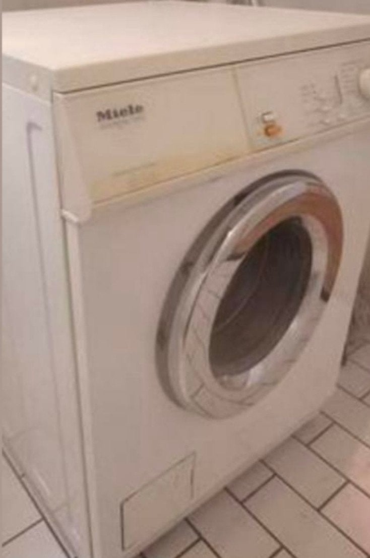 Miele Wasmachine W843, Ophalen, Zo goed als nieuw, Voorlader, 85 tot 90 cm
