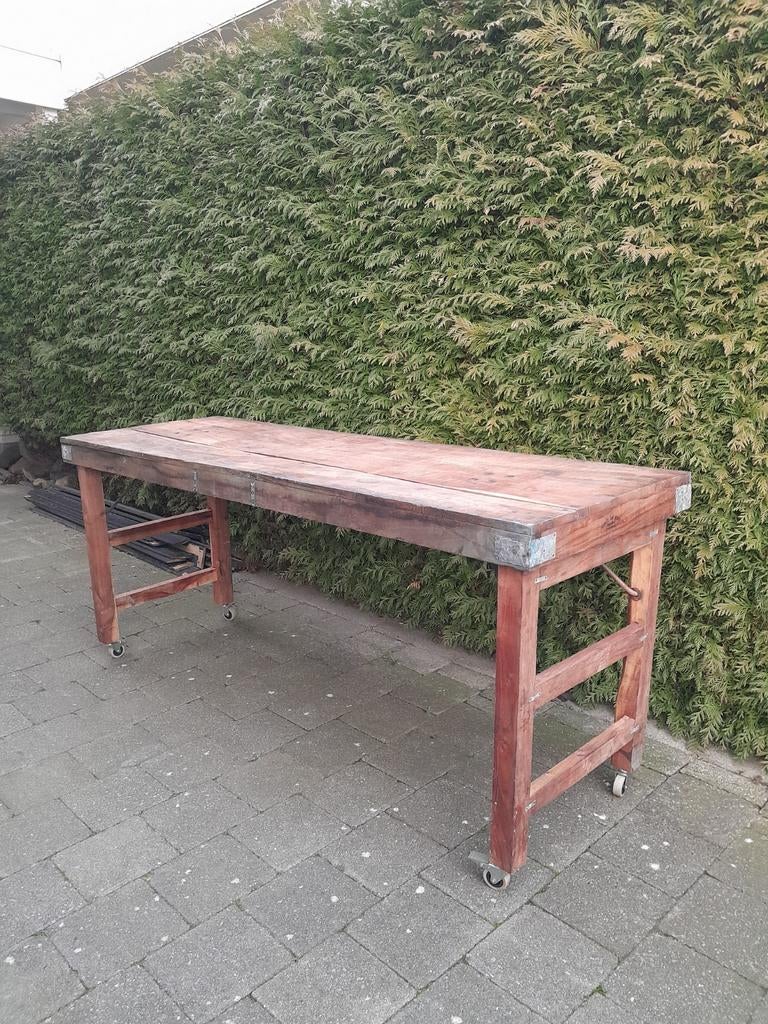 Vintage Indiase markttafel op wielen, Huis en Inrichting, Gebruikt, 50 tot 100 cm, Vintage, Industrieel, Rustiek, 150 tot 200 cm