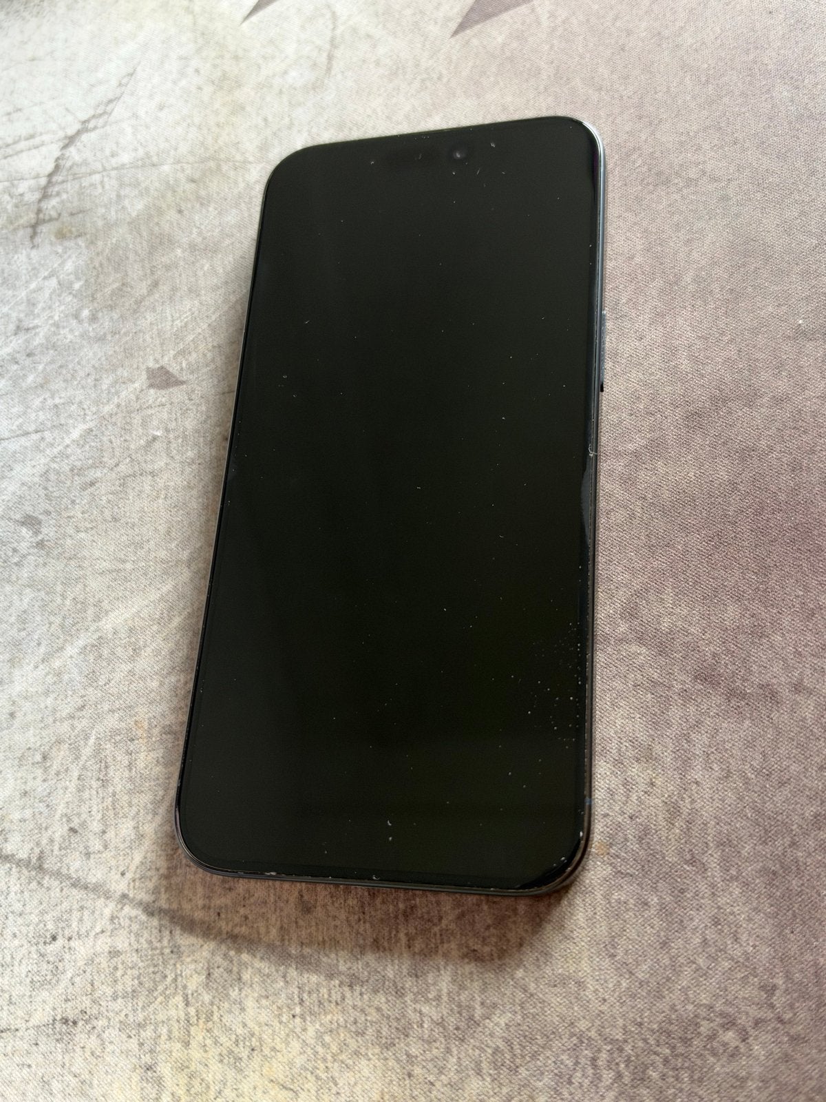 Foto 4 van iPhone 15 Pro Max 256GB - Zo goed als nieuw + hoesje