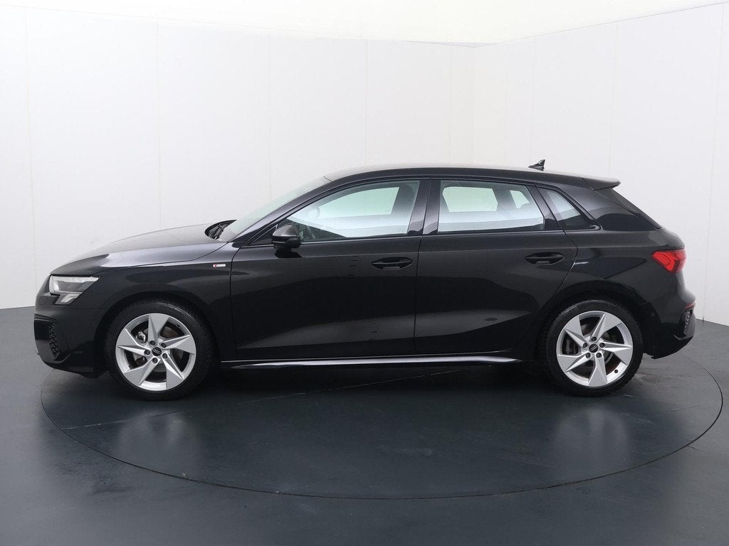 Audi A3 Sportback 35 TFSI S edition | 150 PK | Adaptive Crui, Auto's, Audi, 12 maanden, 4 cilinders, Leder en Stof, Zwart