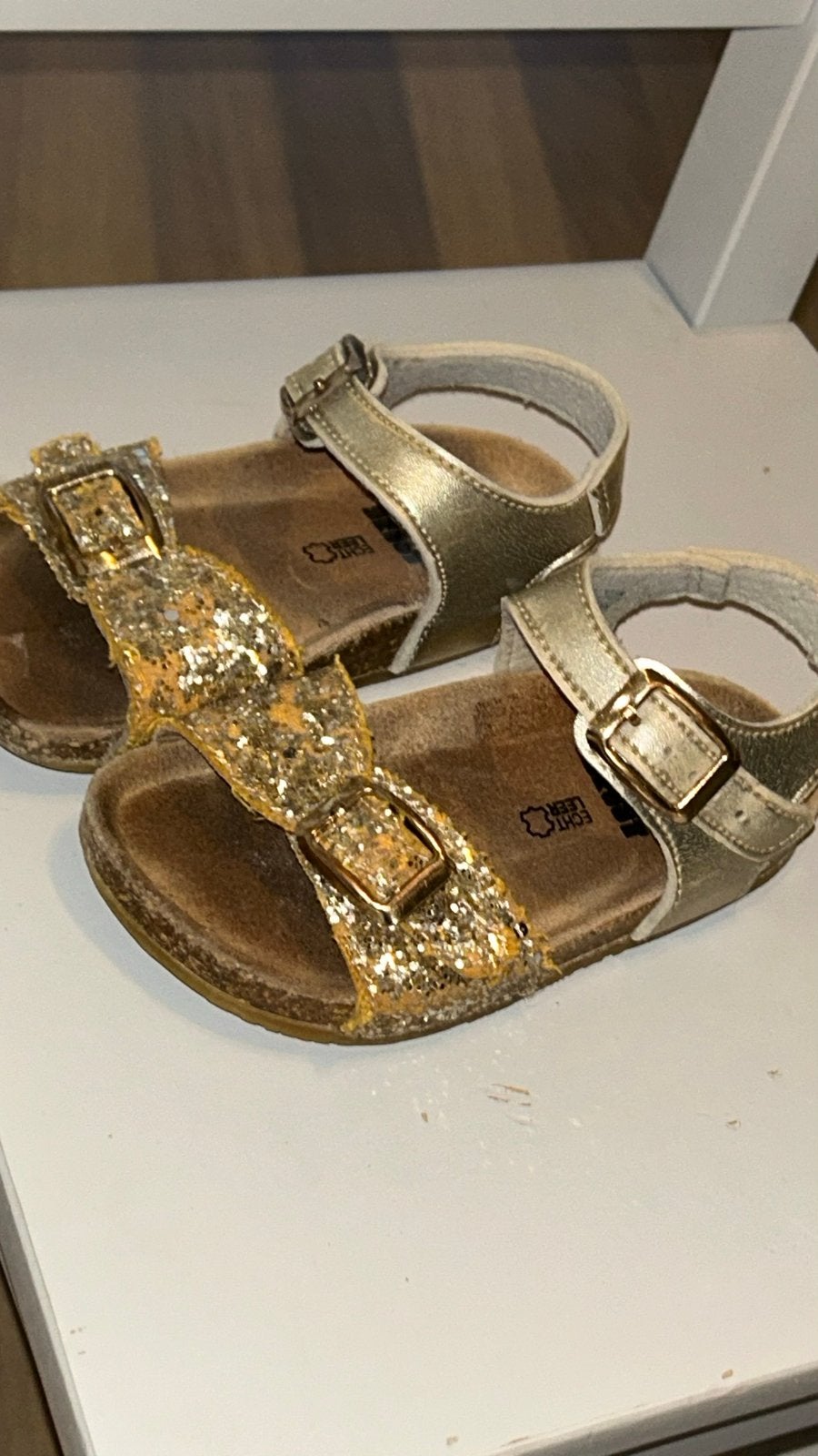 Gouden sandalen met glitters maat 23, Ophalen, Gebruikt, Meisje, Schoenen