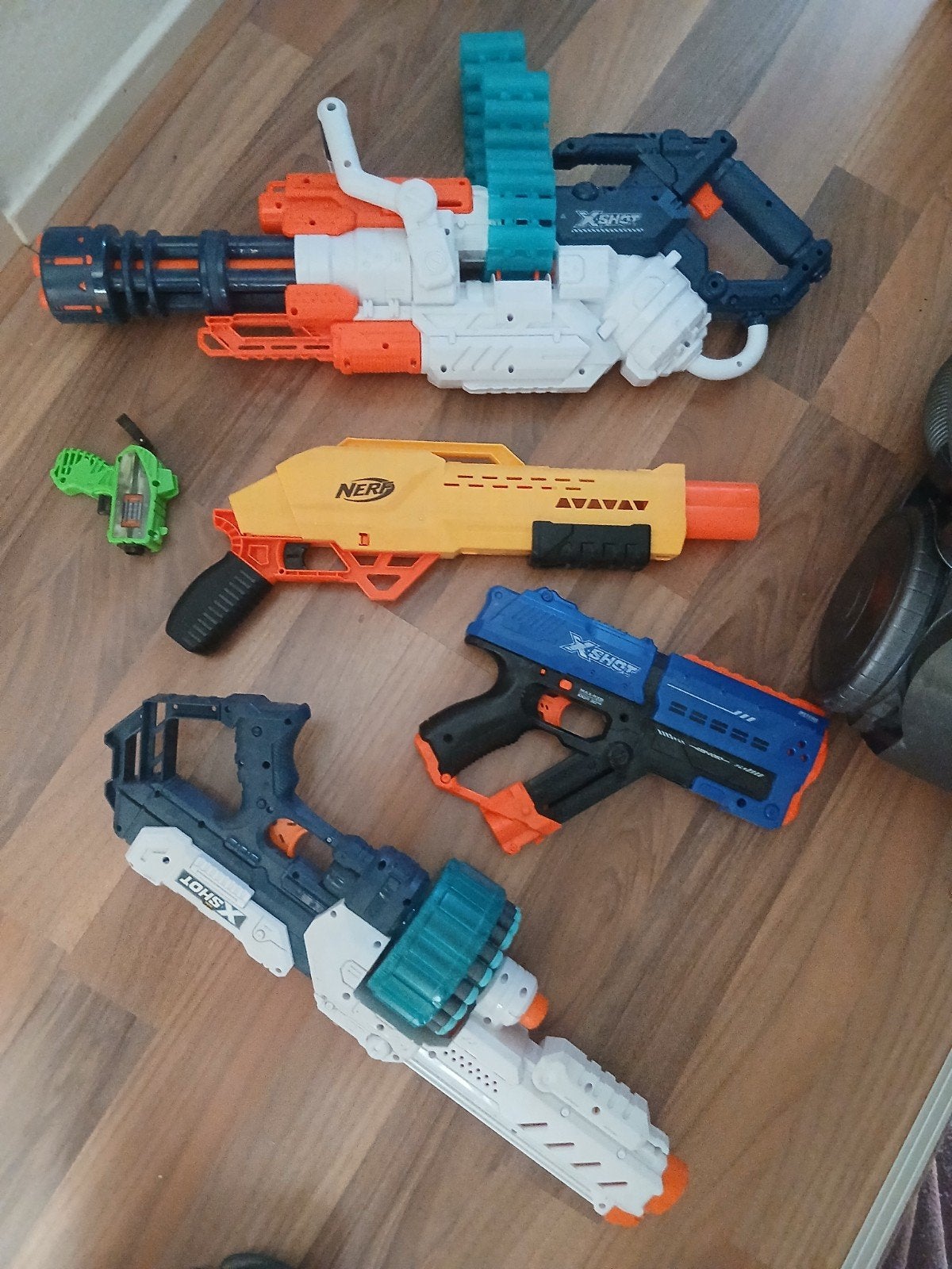 5 nerfs, Ophalen, Zo goed als nieuw