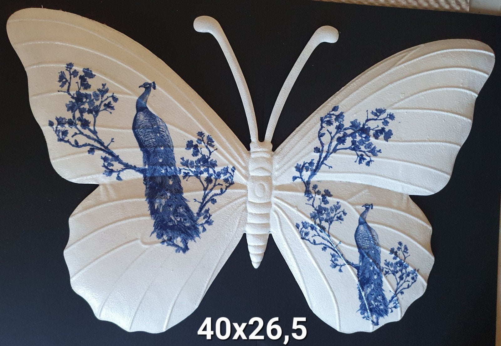 Gedecoreerde vlinder wanddecoratie met pauwenmotief, Ophalen of Verzenden, Nieuw