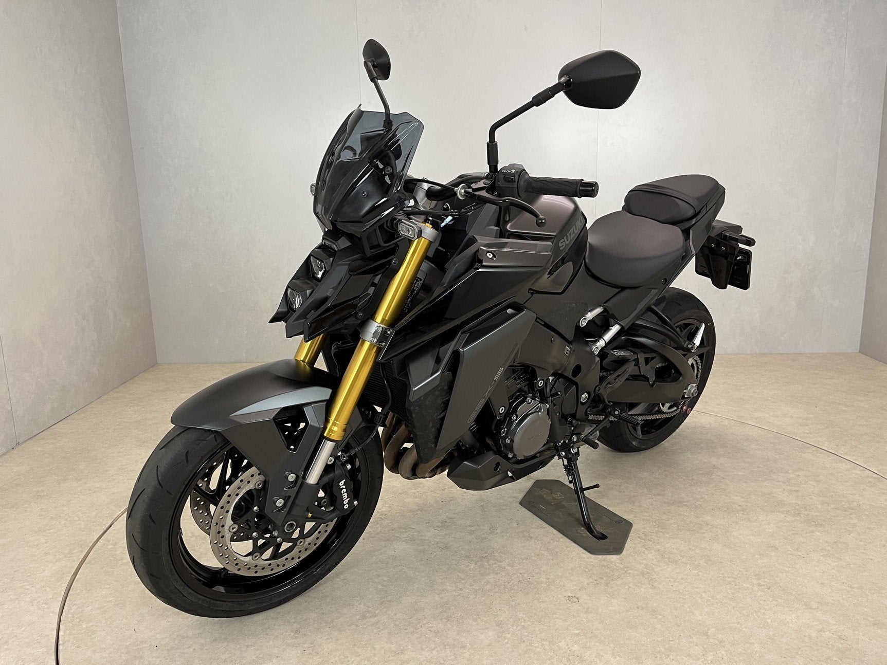 Suzuki GSX-S1000 (bj 2022), Lange Dreef 12
4131NH  Vianen, NL, Suzuki, Bedrijf, Klantenservice@suzuki.nl