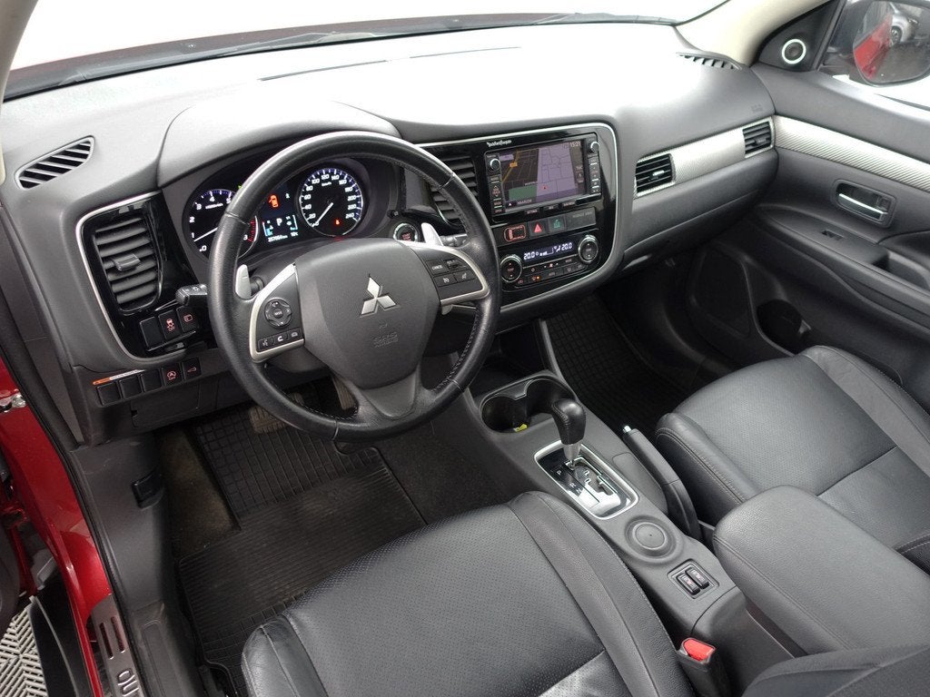 Mitsubishi Outlander 2.0 Instyle+ 7 persoons Aut- Schuifdak,, Auto's, Mitsubishi, 15 km/l, 7 stoelen, 1600 kg, SUV of Terreinwagen