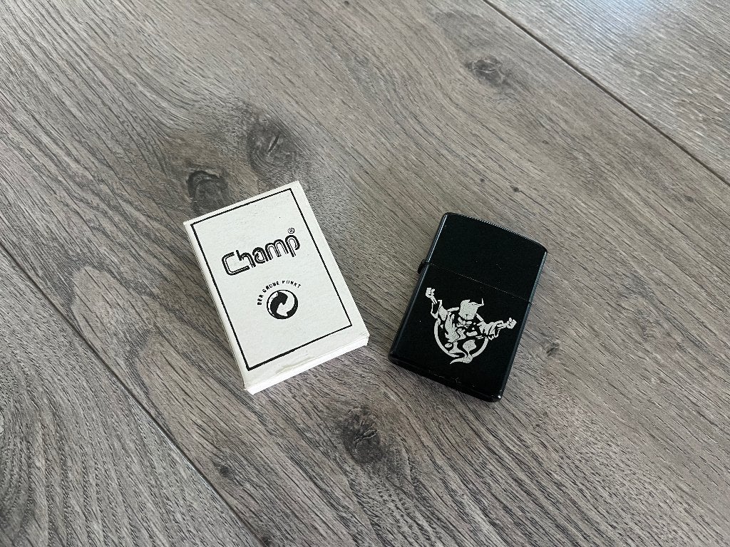 ID&T / Thunderdome Zippo, Ophalen of Verzenden, Gebruikt, Gebruiksvoorwerp