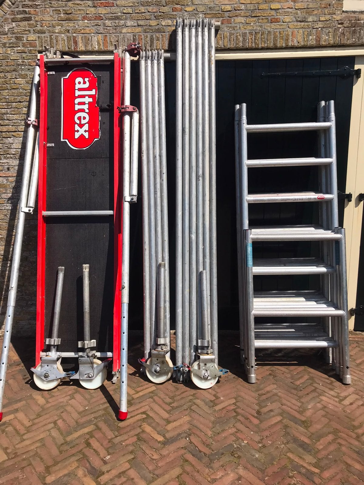 Altrex Smalle rolsteiger 8.20 wh, Ophalen, Zo goed als nieuw, Rolsteiger of Kamersteiger, 5 meter of hoger
