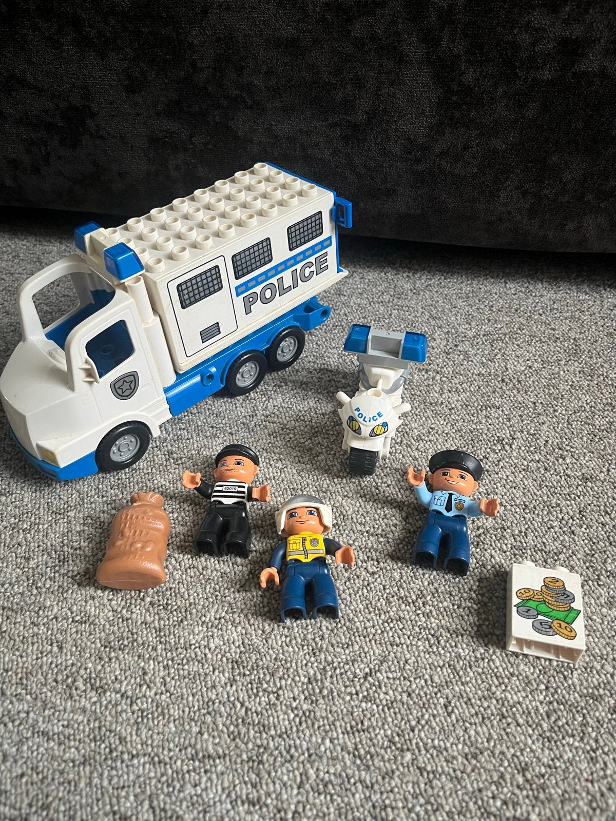 LEGO Duplo Politiebus met figuren en accessoires, Ophalen of Verzenden, Gebruikt, Overige merken