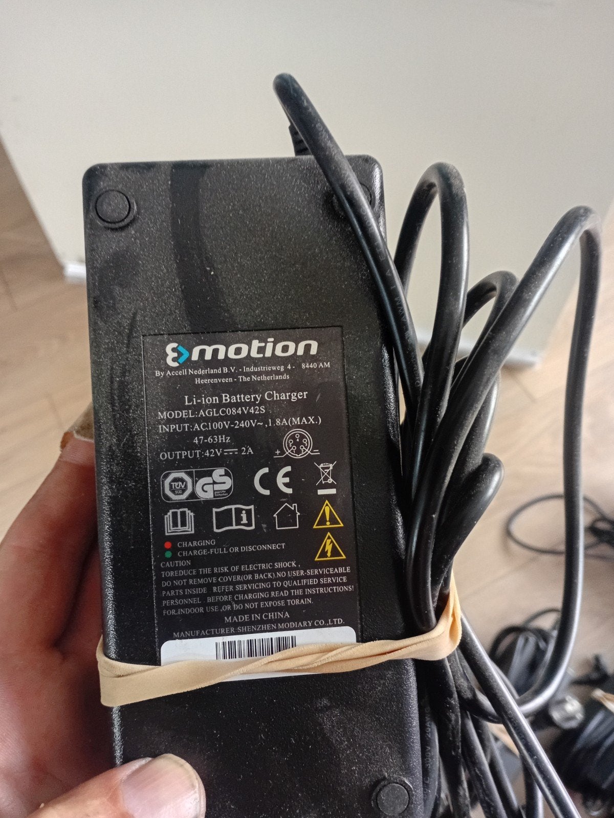 E motion 5pins accu lader batavus, sparta, Ophalen of Verzenden