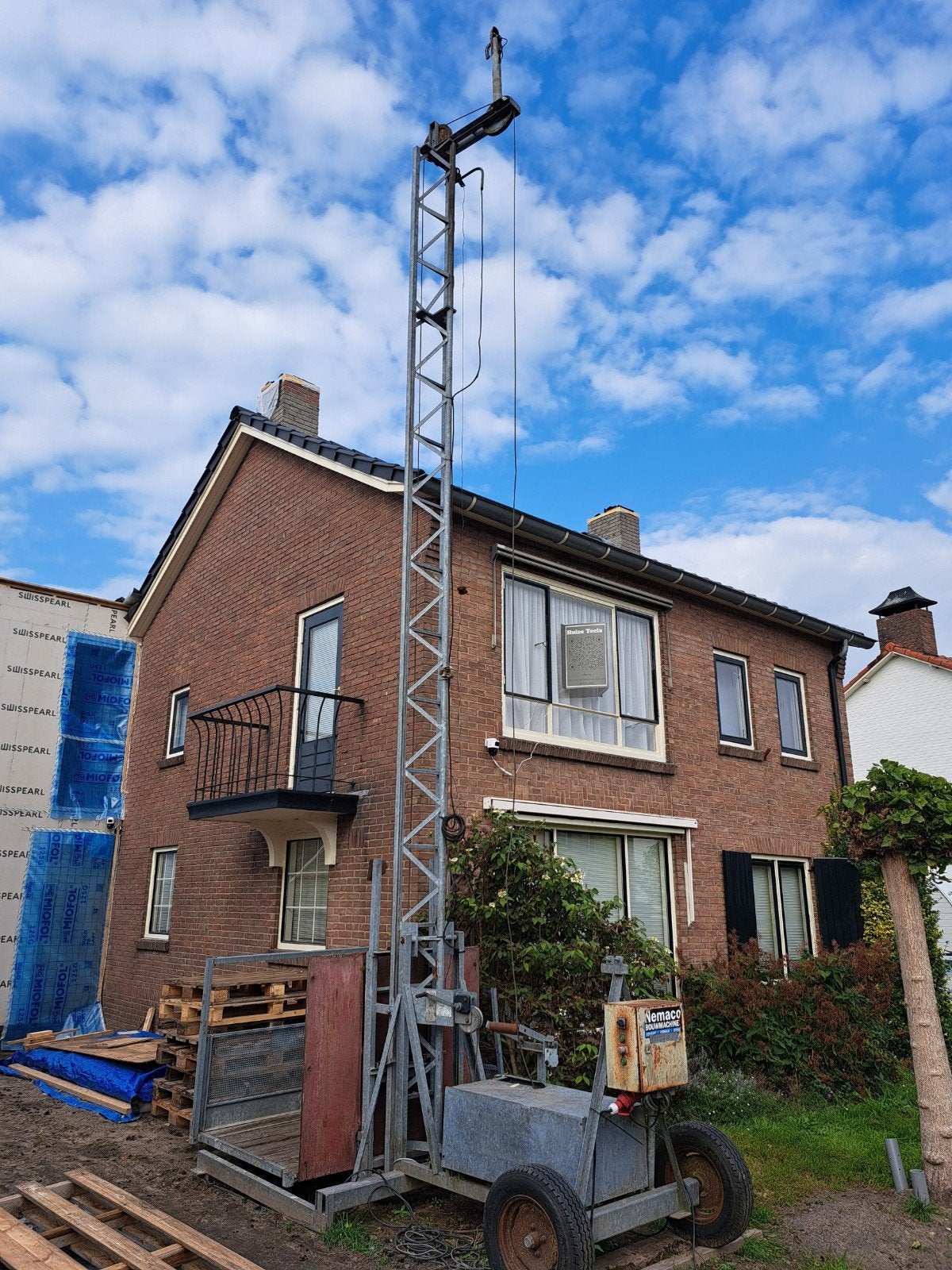 Bouwlift T.E.A.B. moet spoedig weg !! heeft zijn werk GOED g, Doe-het-zelf en Verbouw, Ophalen of Verzenden