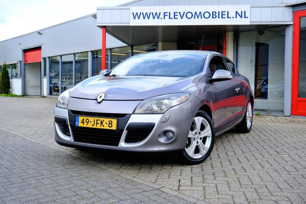 Renault Mégane Coupé 1.6 Dynamique Xenon|Navi|Clima|LMV, Voorwielaandrijving, Stof, Gebruikt, 4 cilinders