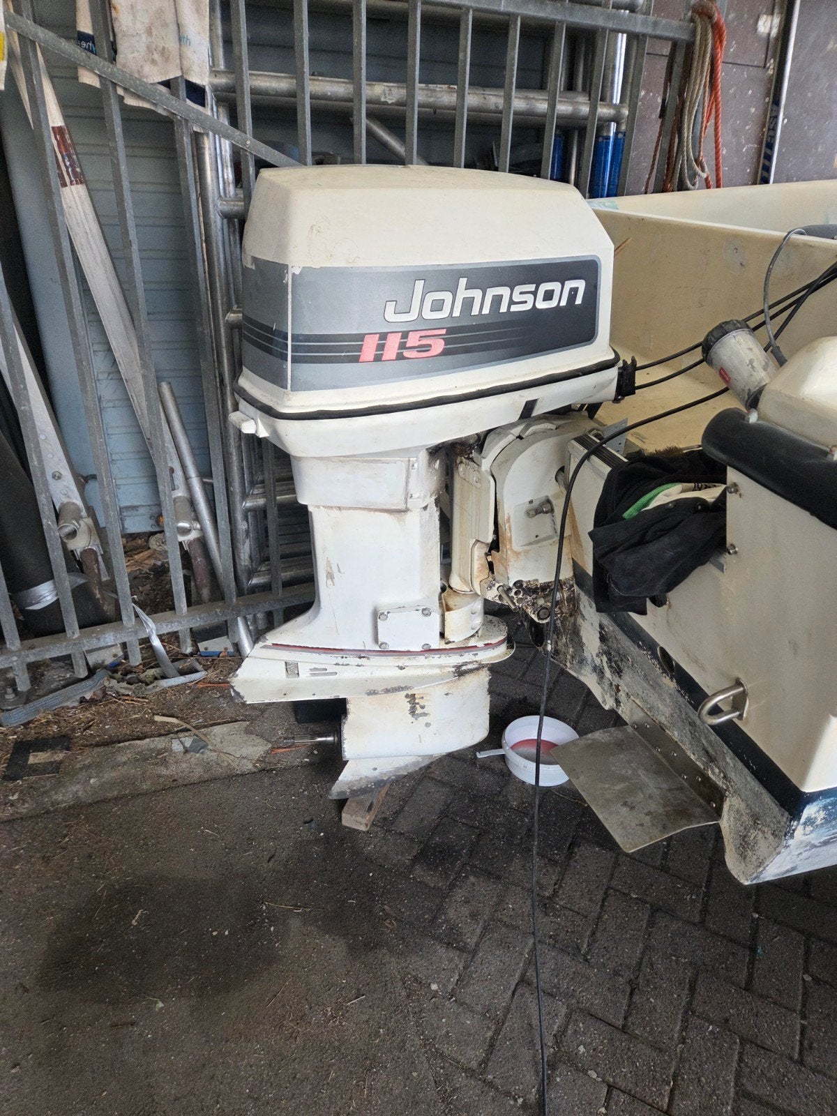 Johnson 115pk V4 buitenboordmotor uit 1992, Ophalen of Verzenden, Gebruikt, Benzine, 30 pk of meer