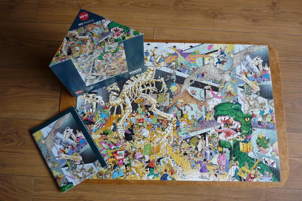 Heye Giuseppe Calligaro '' DINOS '' + poster 1000 st., Ophalen of Verzenden, 500 t/m 1500 stukjes, Zo goed als nieuw, Legpuzzel