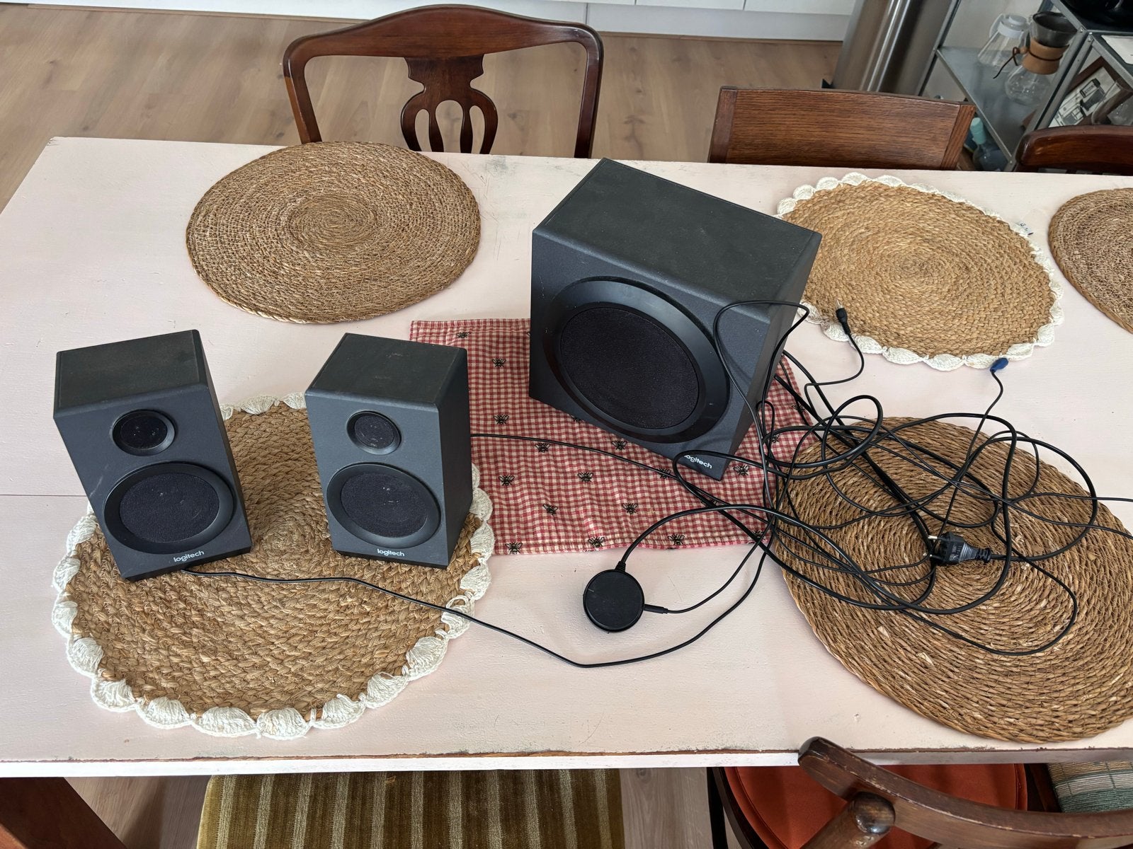 Logitech Z333 luidsprekerset - perfect voor pc/tv, Computers en Software, Pc speakers, Zo goed als nieuw, Audiokanaal 2.1, Ophalen