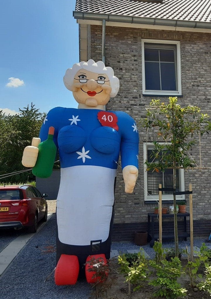 Sarah pop te huur, Ophalen, Gebruikt, Abraham of Sarah