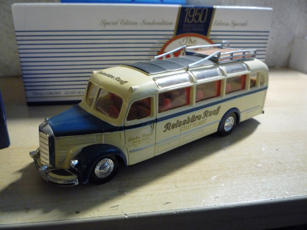 Mercedes Benz Diesel OmnibusType O-3500 1950 Dinky Matchbox, Ophalen of Verzenden, Zo goed als nieuw, Bus of Vrachtwagen, Dinky Toys