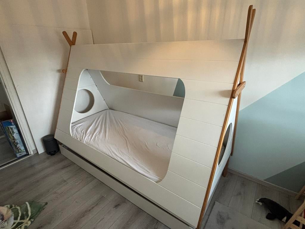 Woood Tipi Bed met Grote Lade - Wit/Hout, Kinderen en Baby's, Kinderkamer | Bedden, Zo goed als nieuw, 180 cm of meer, 85 tot 100 cm