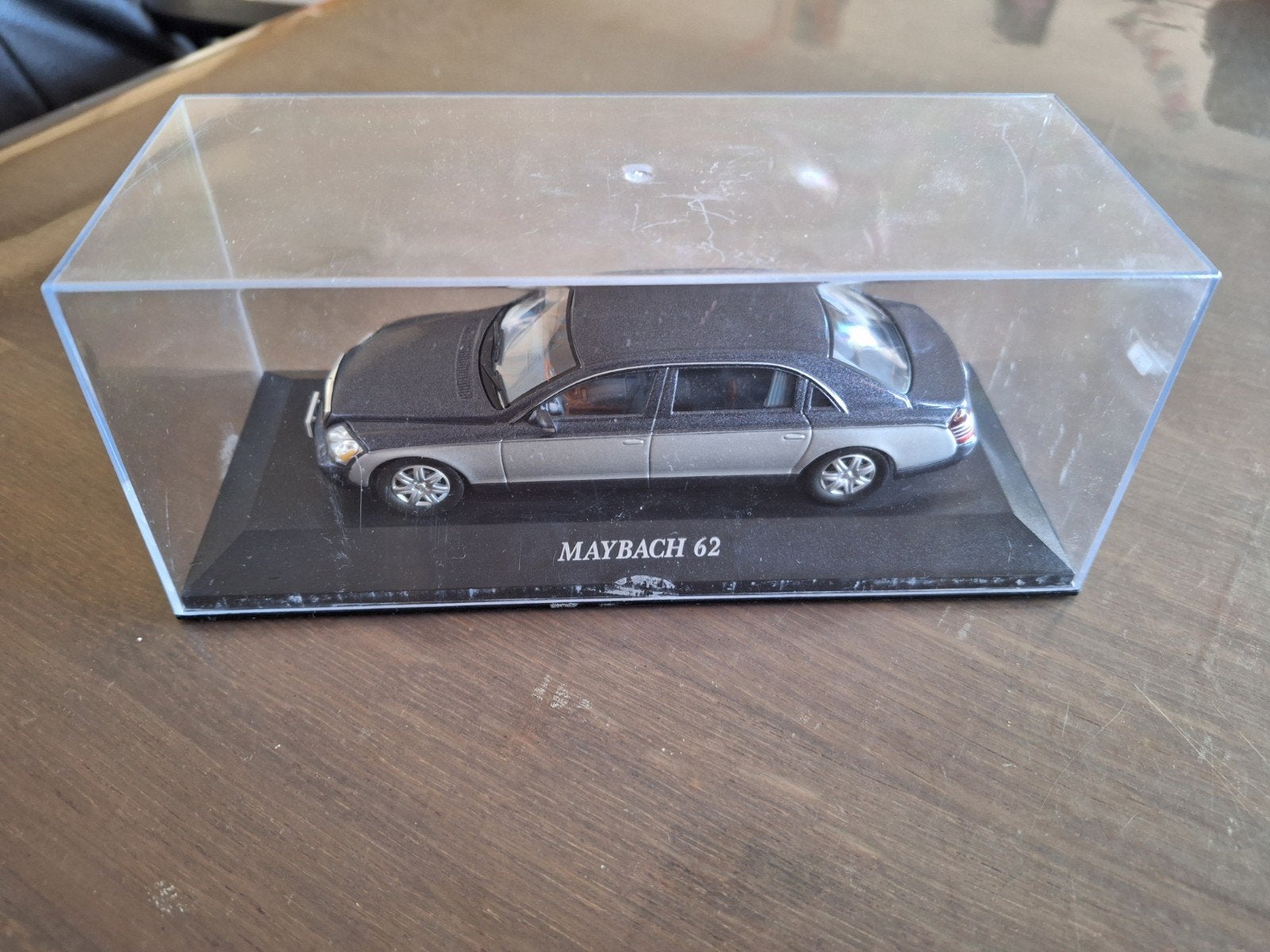Zeldzame Autoart Maybach 62 modelauto in schaal 1:43, Ophalen of Verzenden, Zo goed als nieuw, Auto, Overige merken