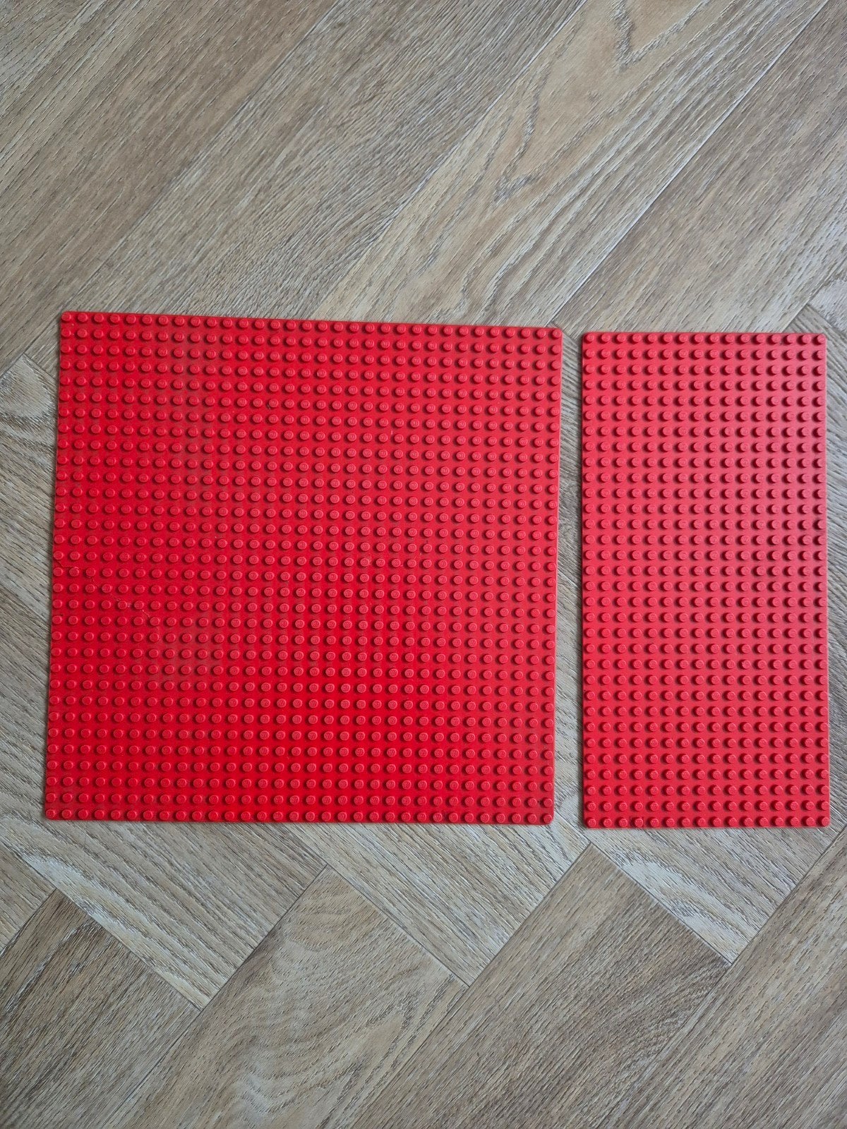 Lego rood/rode bouwplaten grondplaten baseplates 16x32 32x32, Lego, Ophalen of Verzenden, Compleet, Grondplaat