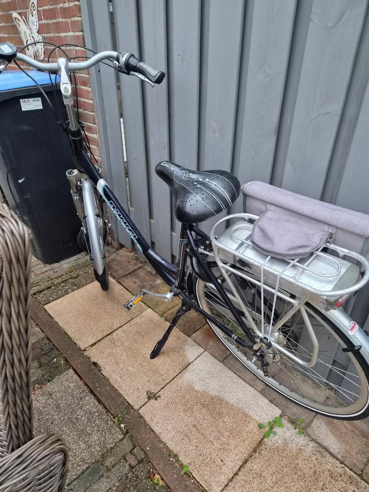 Bikkel damesfiets voor opknapper/onderdelen, Fietsen en Brommers, Fietsen | Dames | Damesfietsen, Ophalen, Gebruikt, Overige merken