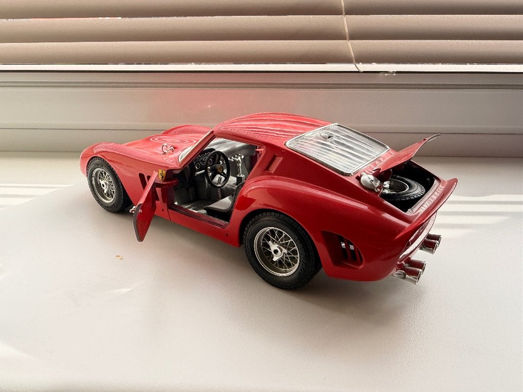 Bburago Ferrari G1T0 1962 Rood schaal 01:18, Ophalen, Zo goed als nieuw, Auto, Bburago