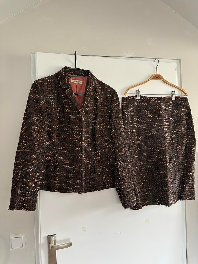 Sophia Pigozzi Tweed Jasje en Rok Set - Maat M, Kleding | Dames, Maat 38/40 (M), Kostuum of Pak, Bruin, Verzenden