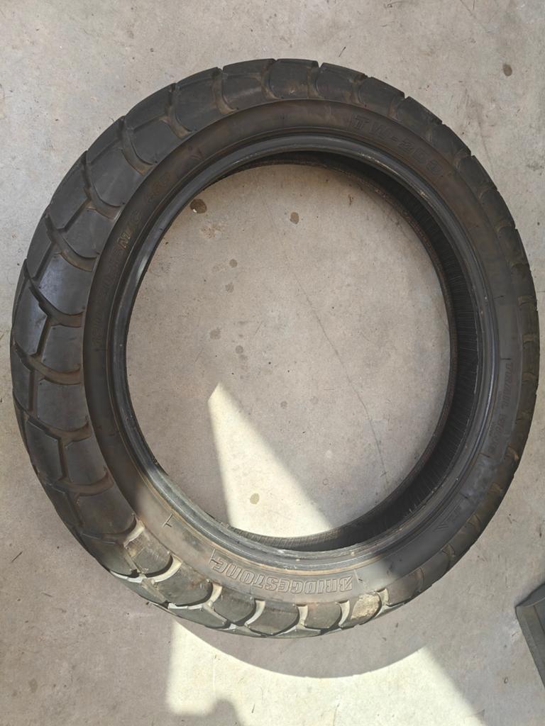 Voorband 140/80/18 voor een Suzuki VanVan of TW125, Motoren, Ophalen of Verzenden