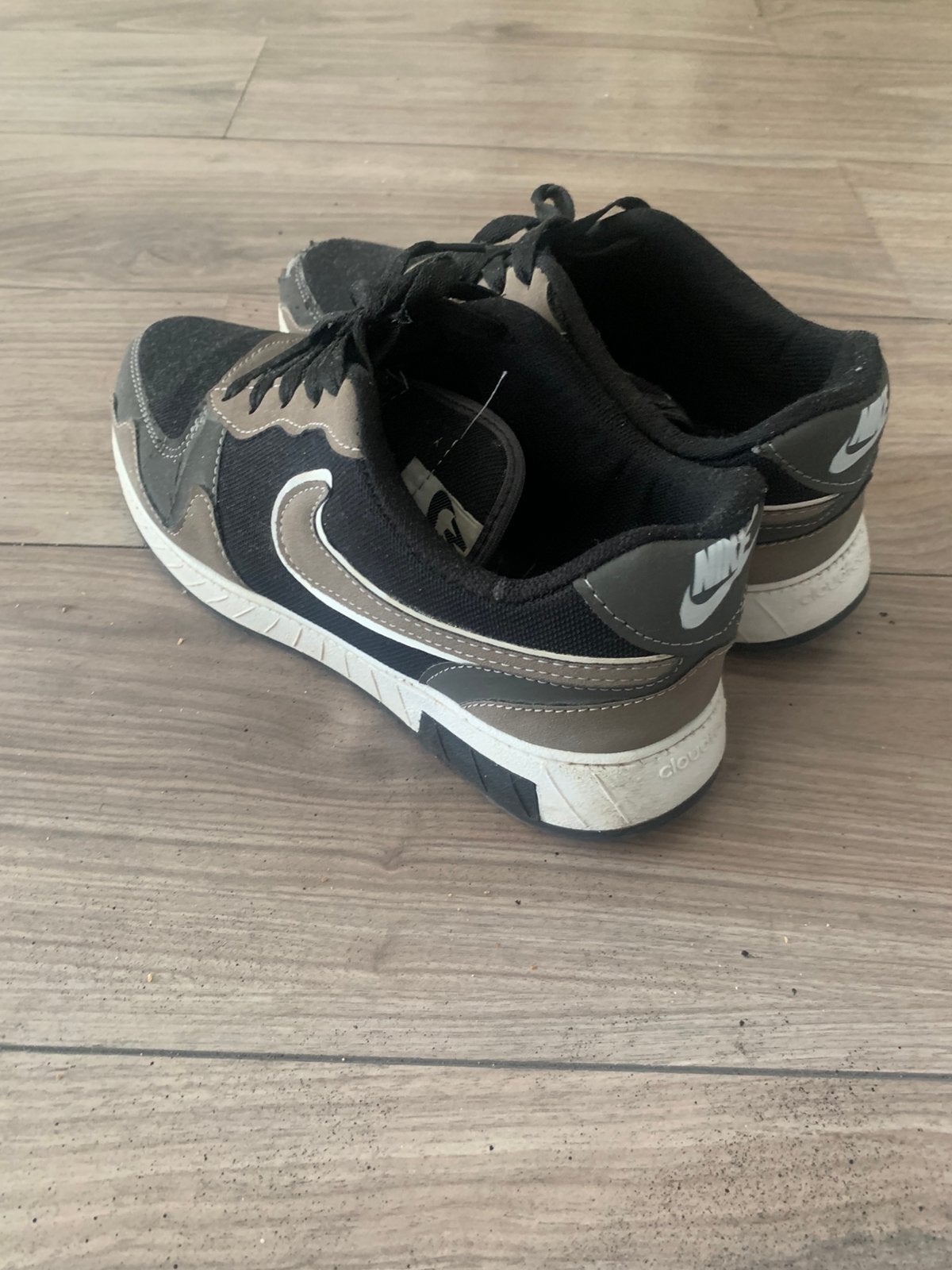 Zeer Prachtige Nike Schoenen Zwart en Wit Kleur Maat 43, Ophalen of Verzenden, Zo goed als nieuw