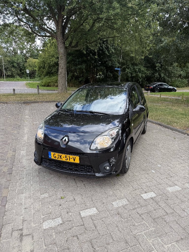 Renault Twingo Authentique 1.2 Nieuwe APK, Auto's, Renault, Voorwielaandrijving, Zwart, 4 cilinders, 4 stoelen