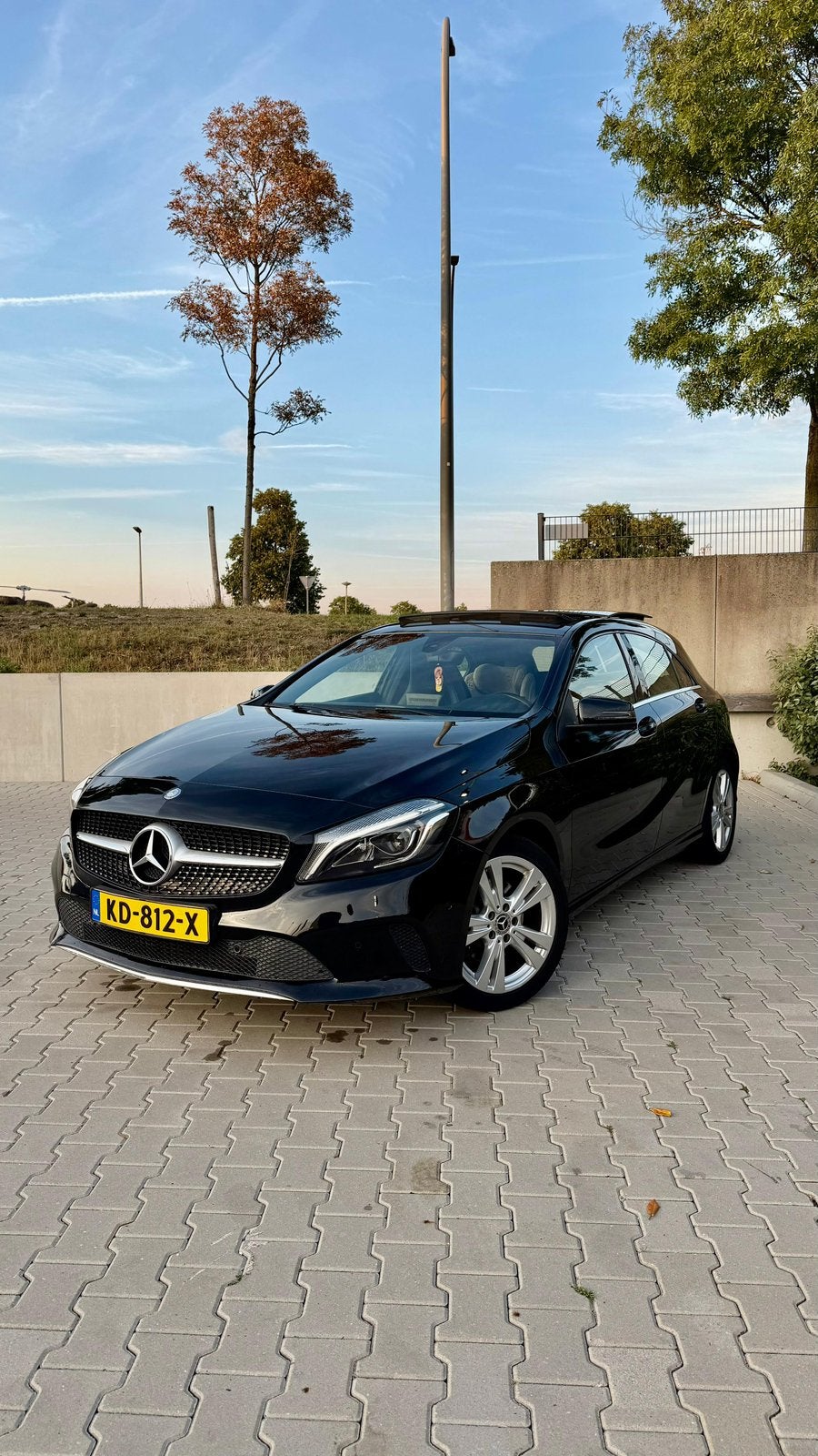 Mercedes-Benz A-Klasse 1.6 A180 Blue EFF AUT 2016 Zwart, Automaat, Achterwielaandrijving, 1295 kg, 4 cilinders