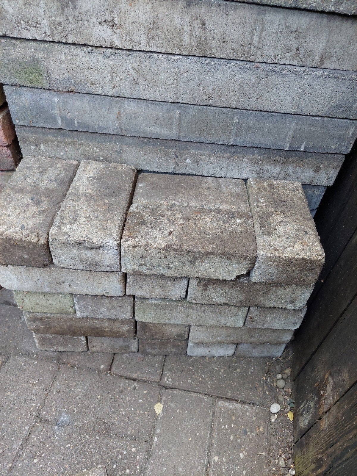 Gebruikte betonnen klinkers voor tuin of oprit, Ophalen, Gebruikt, Klinkers, Minder dan 5 m²