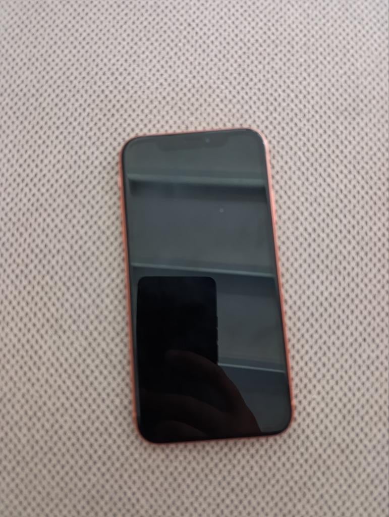 iPhone XR 64 GB Oranje evt met hoesje, Ophalen, Gebruikt, IPhone XR, 76 %