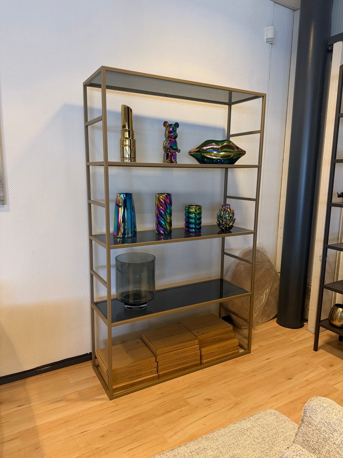 Gouden Stellingkast met Glazen Planken - 200x40x120 cm, Ophalen of Verzenden, Zo goed als nieuw