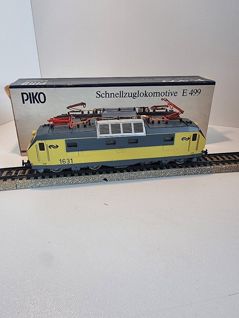 Piko Schnellzuglokomotive E 499, Zo goed als nieuw, Analoog, Gelijkstroom, Locomotief