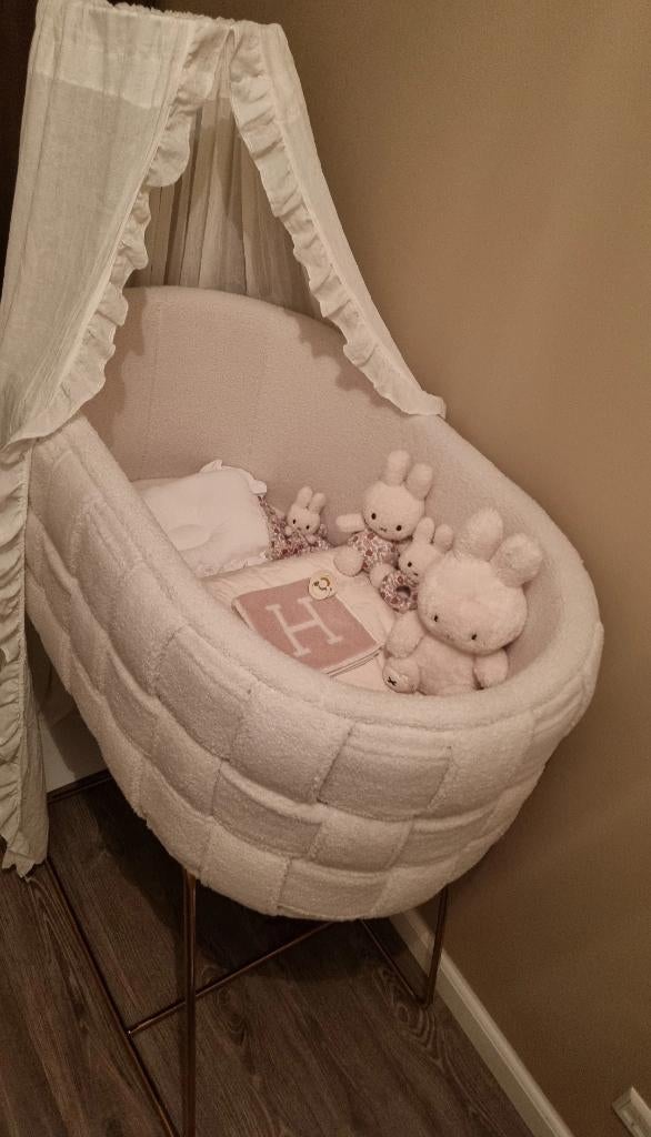 Baby wieg Teddy stof, Kinderen en Baby's, Babywiegjes en Ledikanten, Ophalen, Nieuw, Wieg