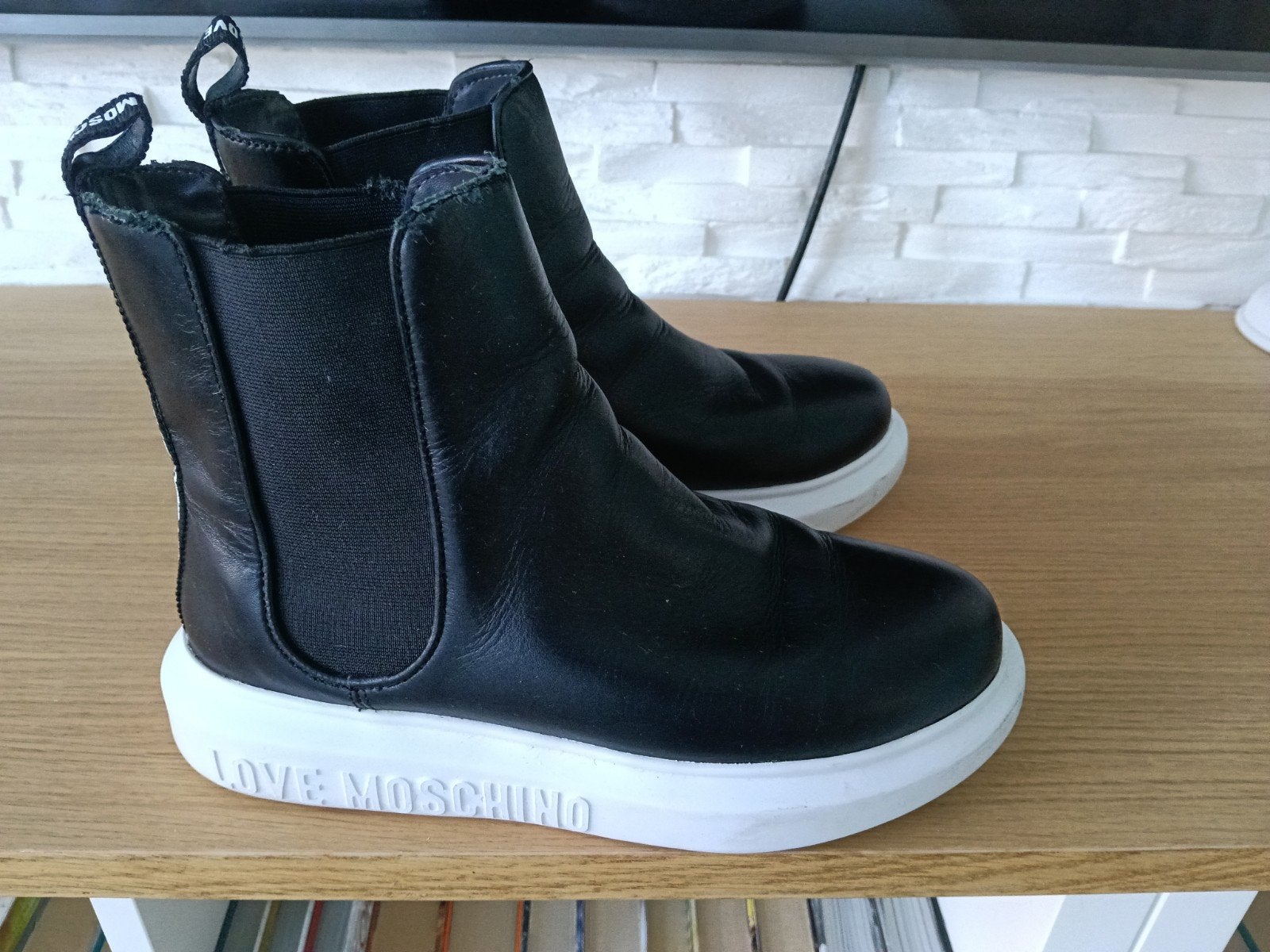 Love Moschino Enkellaarzen Zwart Maat 38, Kleding | Dames, Ophalen, Love Moschino, Zwart, Lage of Enkellaarzen