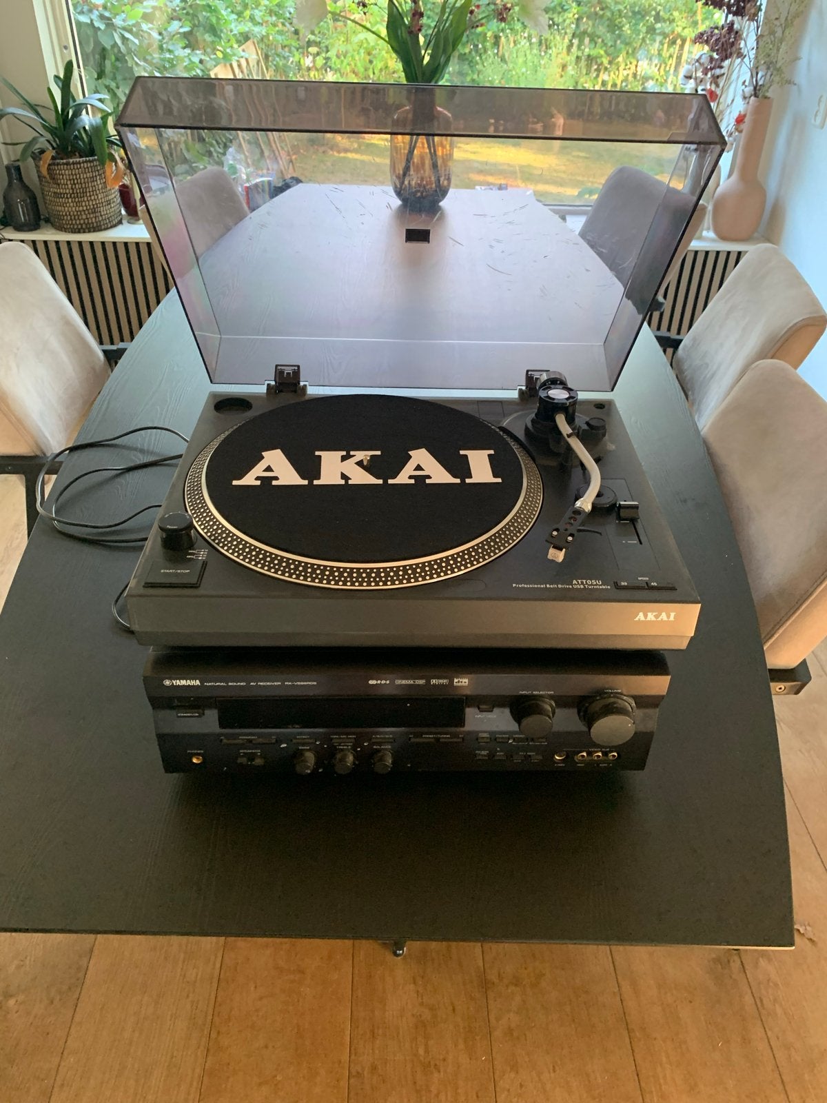 Akai ATT05U Platenspeler met USB en Yamaha RX-V596RDS, Ophalen, Gebruikt, USB-aansluiting, Platenspeler