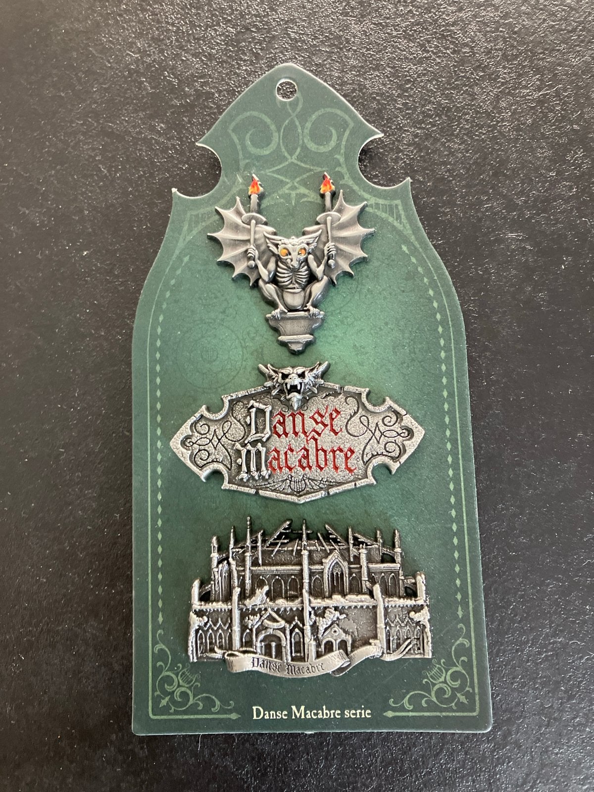 Efteling Danse Macabre Pin Set - Nieuw, Verzamelen, Ophalen of Verzenden, Nieuw, Button of Speldje