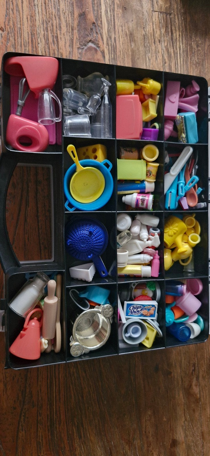 Barbie Huishoudelijke Accessoires met Opbergbak, Ophalen of Verzenden, Gebruikt, Meisje