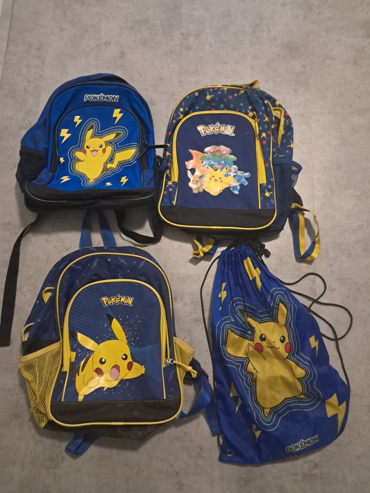 Pokémon Tassen Set: 3 Rugzakken en 1 Gymtas (Pikachu), Ophalen, Gebruikt, Rugtas, Minder dan 30 cm